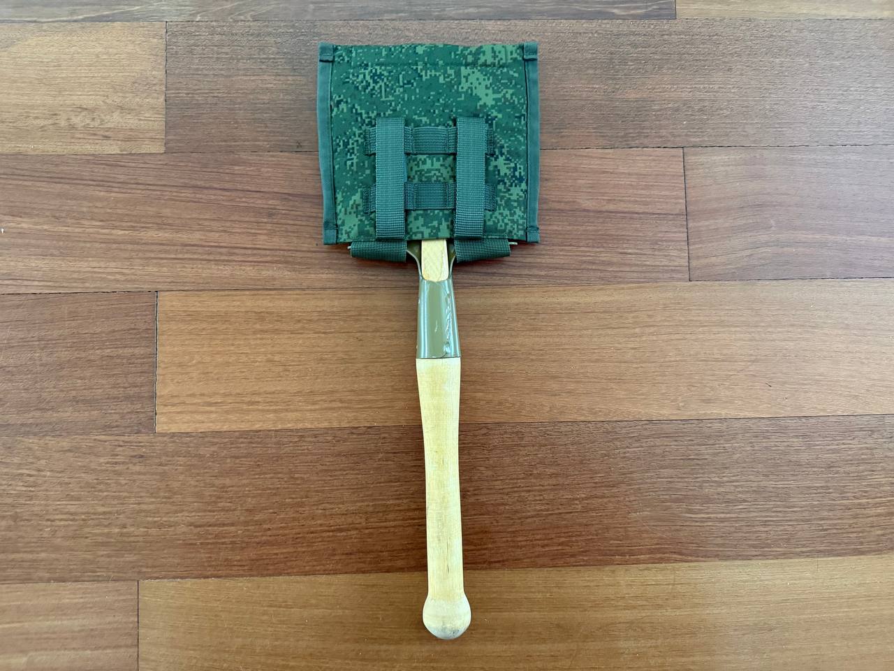 Russian Military Shovel & Tekhinkom Shovel Pouch Set - Image 2