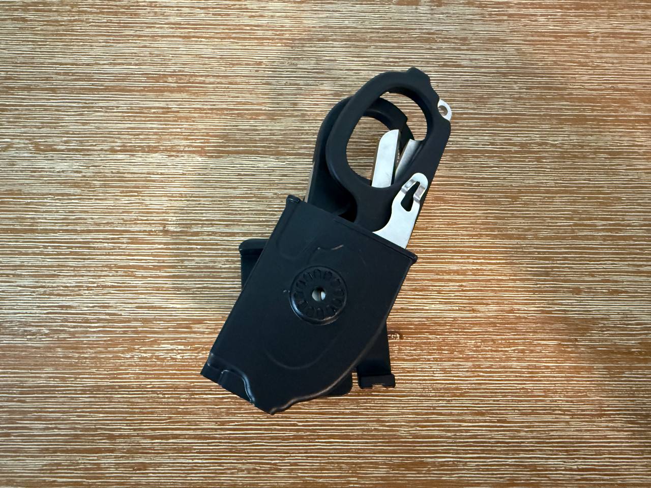 Tactical Rescue Emergency Multitool Scissors - Image 3