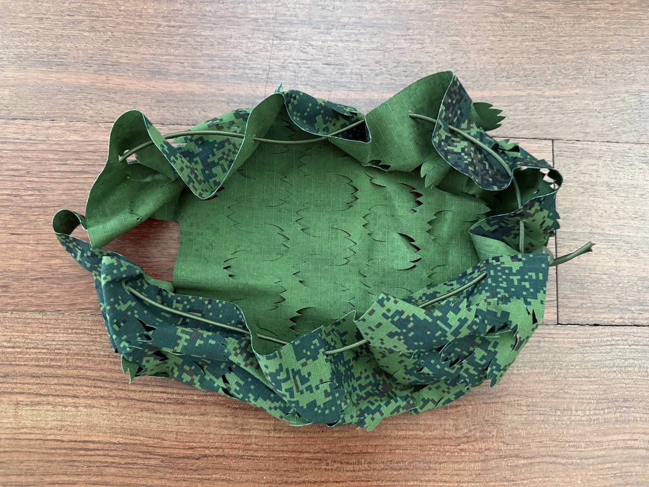 Russian Leaf Helmet Cover - EMR Camo - Image 2