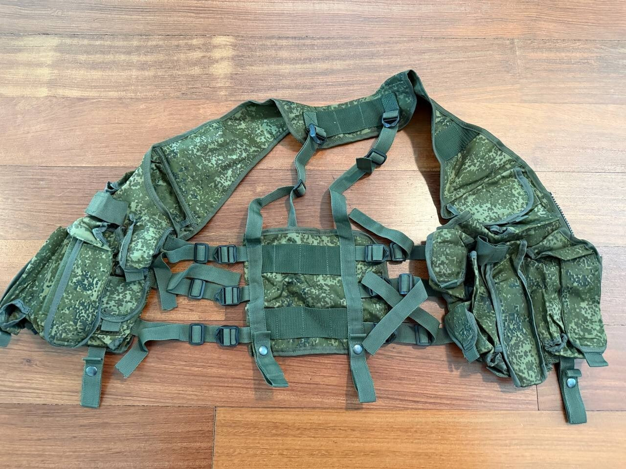 Russian Splav Tarzan Vest - EMR Digital Flora Camouflage - Chest Rig System - Image 3